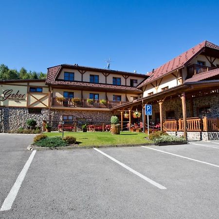 Hotel Gobor Vitanová エクステリア 写真