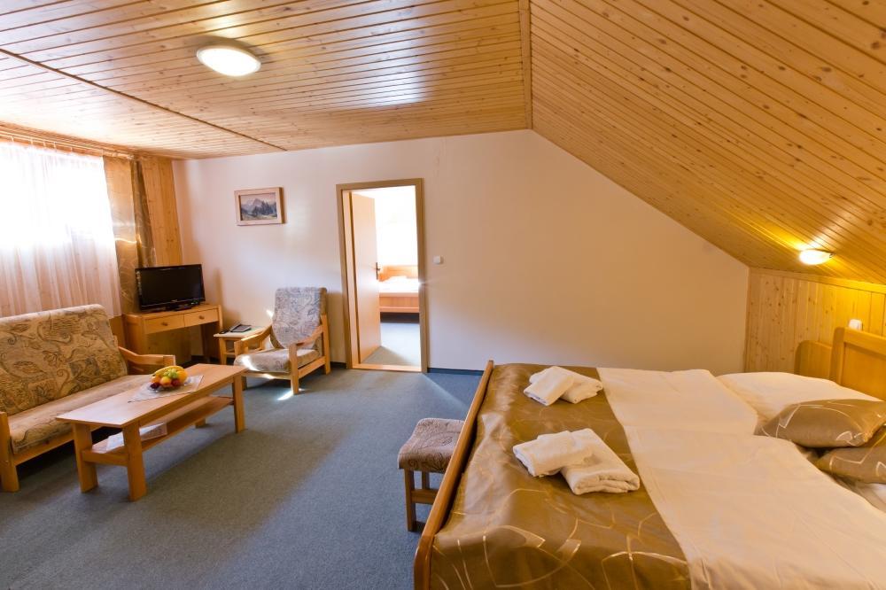Hotel Gobor Vitanová エクステリア 写真