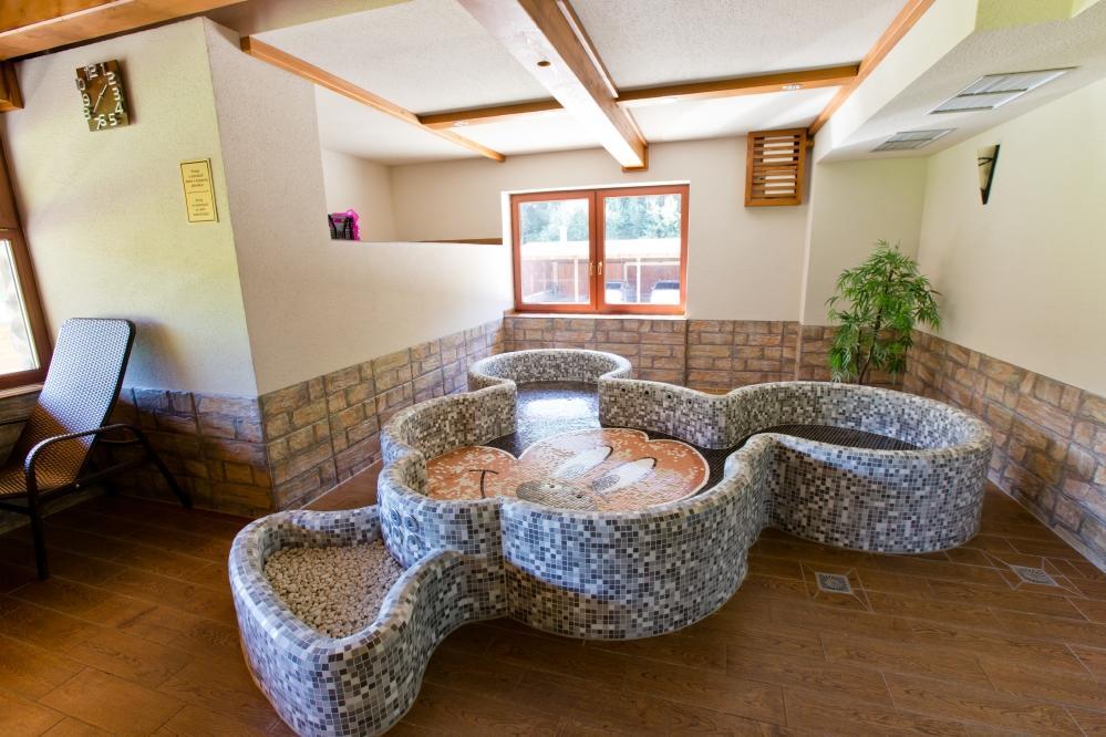 Hotel Gobor Vitanová エクステリア 写真