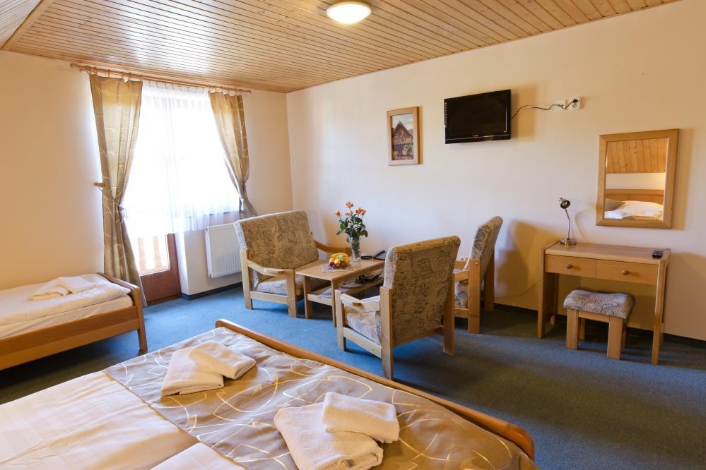 Hotel Gobor Vitanová エクステリア 写真
